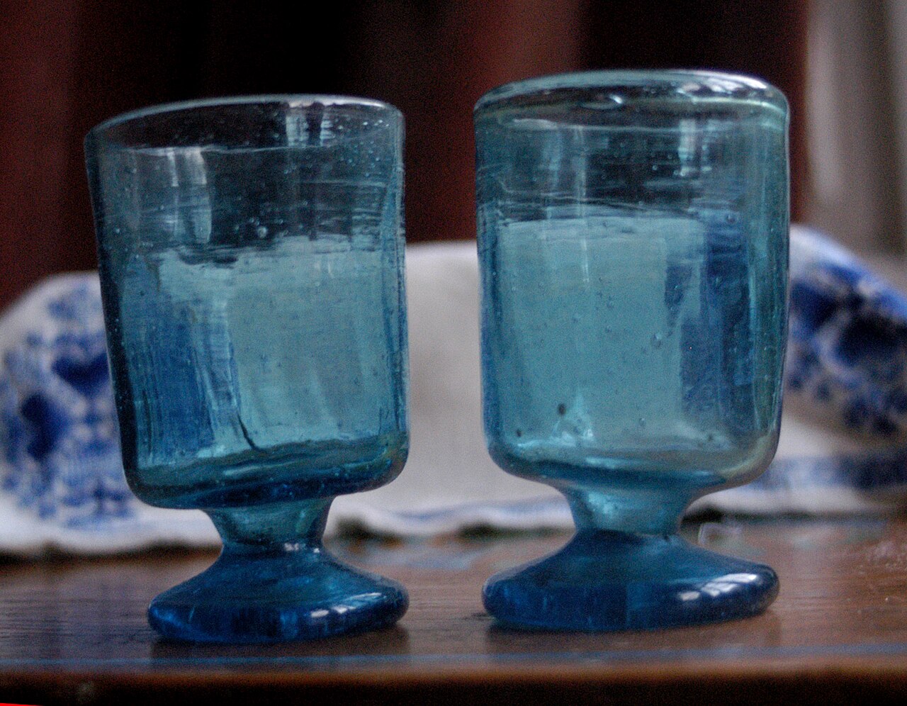 Hebron glass